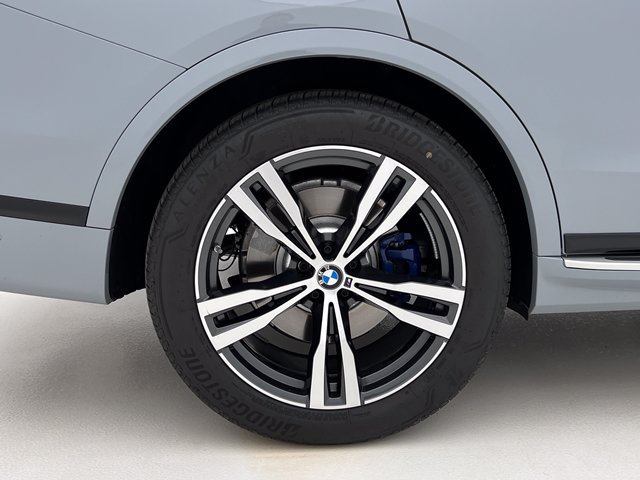 Certified 2027 BMW X7 xDrive40i w/ M Sport Package AWD/4WD image 30