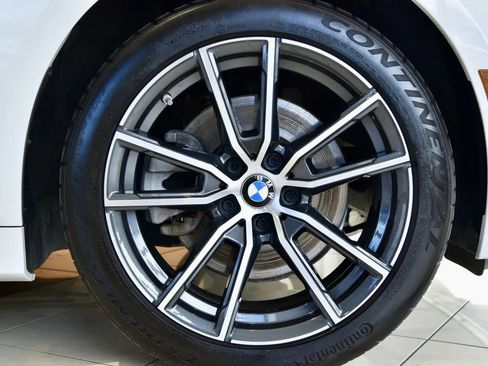 Used 2020 BMW 330i xDrive Sedan w/ Driving Assistance Package image 10