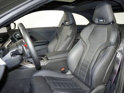 Used 2024 BMW M2 RWD image 5