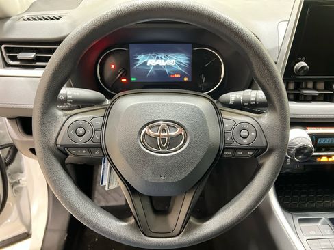 New 2025 Toyota RAV4 XLE image 15