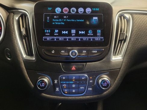 Used 2018 Chevrolet Malibu Hybrid w/ Driver Confidence Package image 25