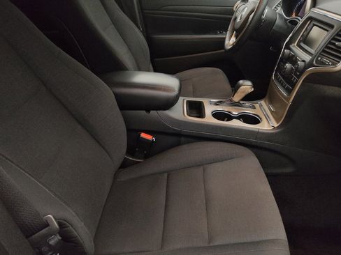 Used 2016 Jeep Grand Cherokee Laredo w/ Quick Order Package 23E image 21