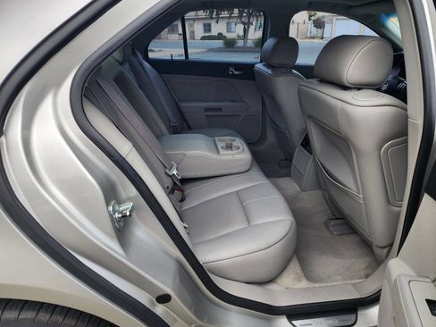 Used 2006 Cadillac STS w/ Preferred Equipment Group image 36