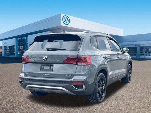Used 2023 Volkswagen Taos SE w/ Black Wheel Package AWD/4WD image 7