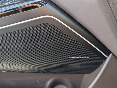 Used 2017 Kia Cadenza Limited w/ Paint Protection Package image 40