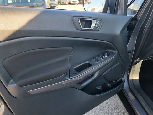 Certified 2021 Ford EcoSport SE image 8