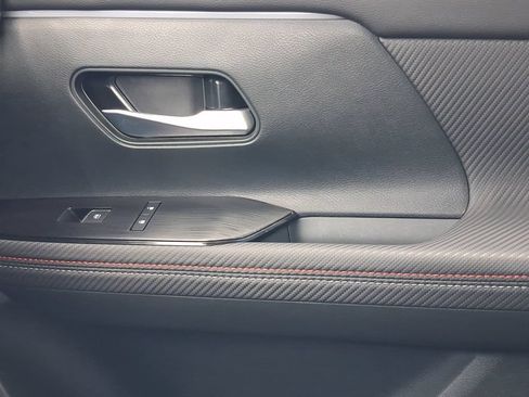 Certified 2025 Nissan Kicks SR AWD/4WD image 25