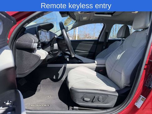 Used 2023 Hyundai Elantra Limited FWD image 16