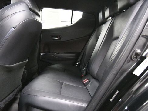 Used 2019 Toyota C-HR Limited image 20