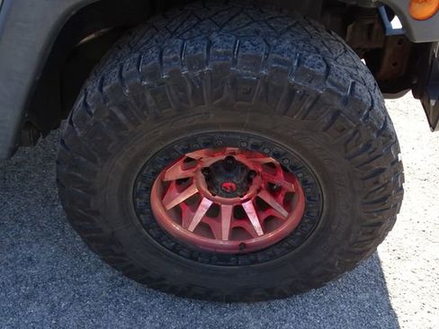 Used 2014 Jeep Wrangler Rubicon image 17