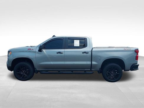 Used 2024 Chevrolet Silverado 1500 LT Trail Boss w/ Convenience Package II AWD/4WD image 2