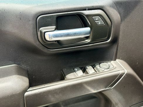 Used 2023 Chevrolet Silverado 1500 Custom RWD image 19