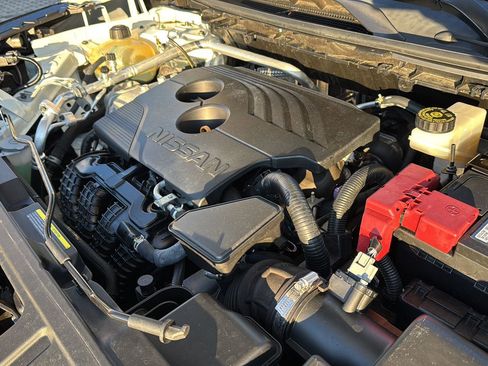 Used 2021 Nissan Rogue Platinum image 32