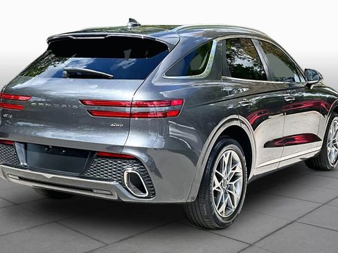 Used 2022 Genesis GV70 2.5T w/ Select Package AWD/4WD image 13