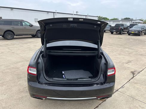 Used 2020 Lincoln Continental Reserve AWD/4WD image 13