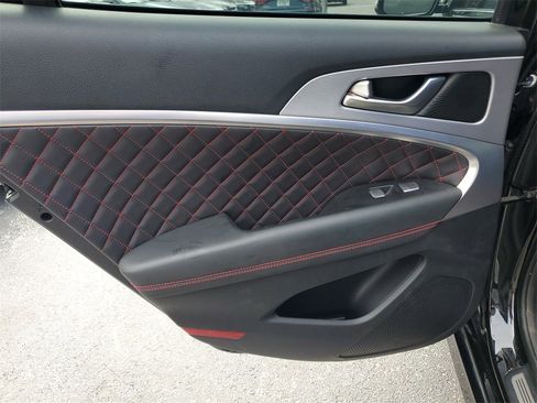 Used 2019 Genesis G70 3.3T Advanced w/ Sport Package image 11