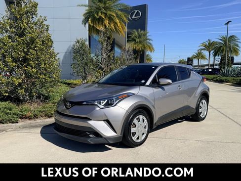 Used 2019 Toyota C-HR LE image 1