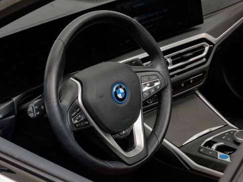 Used 2023 BMW i4 eDrive35 w/ Premium Package RWD image 20