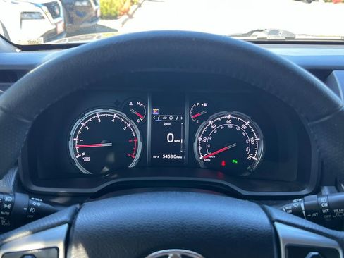 Used 2021 Toyota 4Runner Limited AWD/4WD image 24