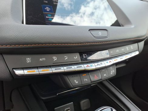 Used 2023 Cadillac XT4 Sport w/ Technology Package AWD/4WD image 29