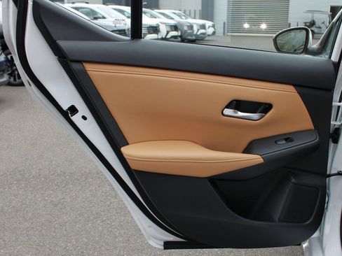 Certified 2023 Nissan Sentra SV w/ SV Premium Package image 17