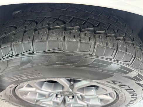 Used 2025 Ford Expedition Max Active AWD/4WD image 27