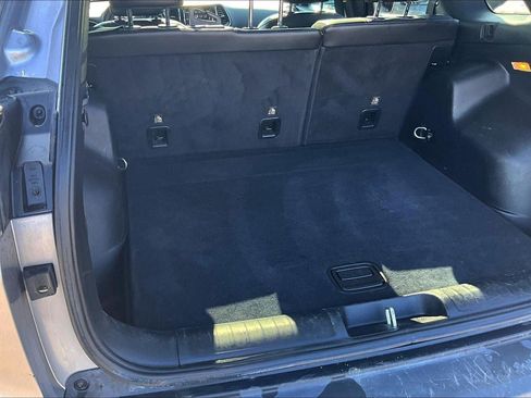Used 2019 Jeep Cherokee Limited AWD/4WD image 4