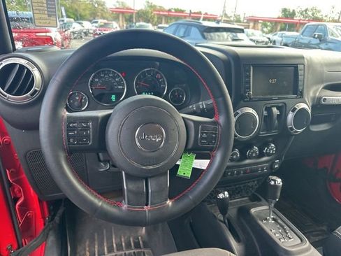 Used 2015 Jeep Wrangler Sahara w/ Connectivity Group image 11