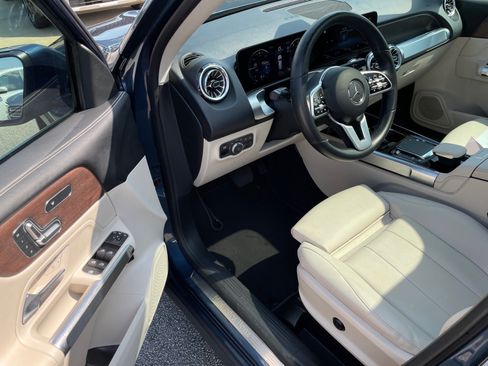 Used 2023 Mercedes-Benz GLB 250 4MATIC image 8