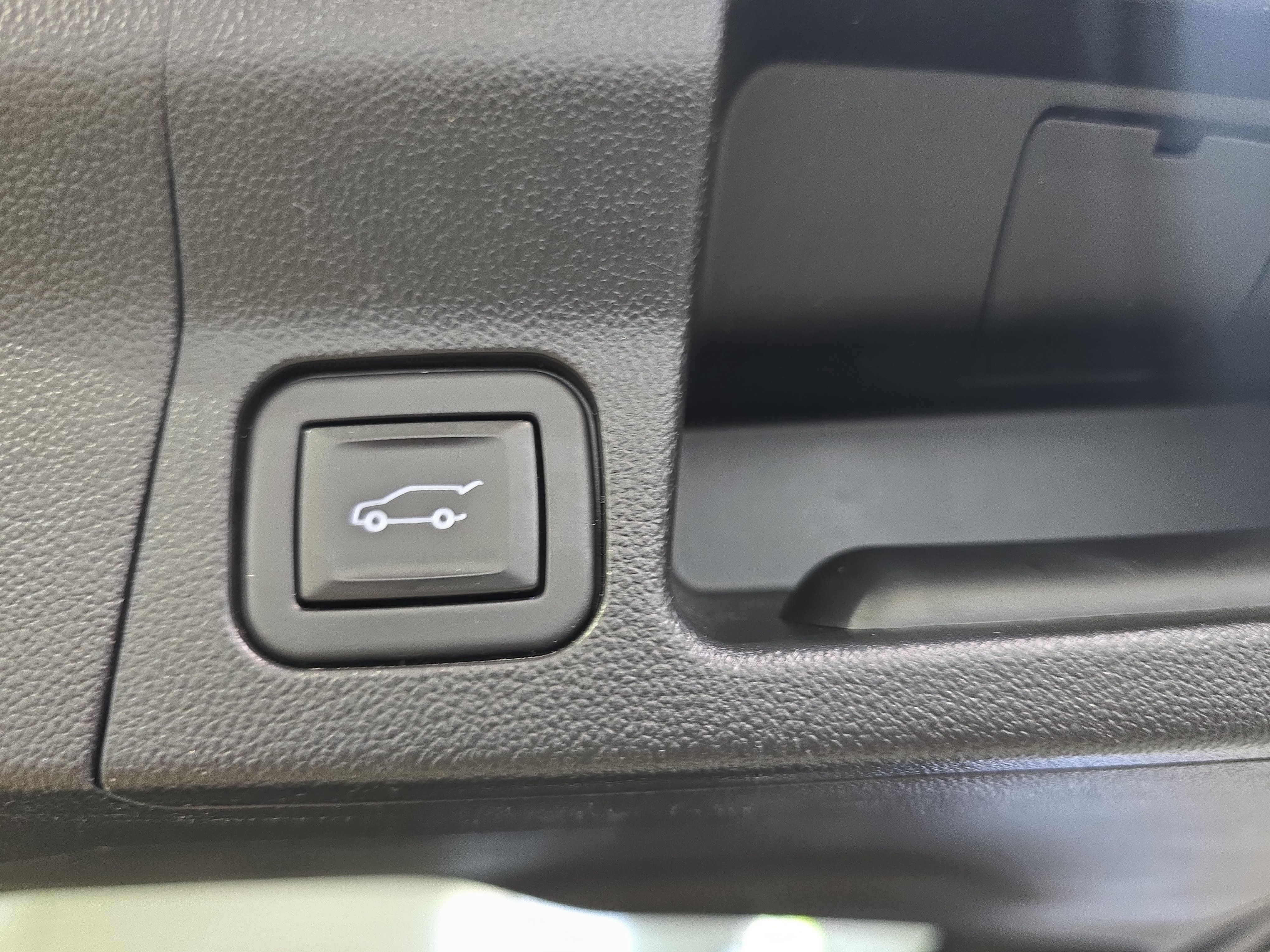 Used 2020 GMC Acadia AT4 w/ Trailering Package AWD/4WD image 29