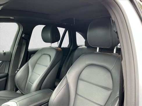 Certified 2022 Mercedes-Benz GLC 300 4MATIC image 12