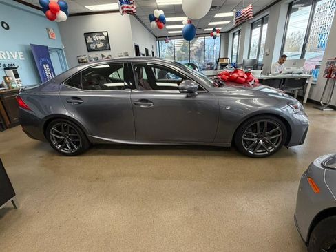 Used 2020 Lexus IS 350 F Sport image 11