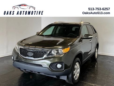 Used 2011 Kia Sorento 2WD w/ Convenience Pkg image 1