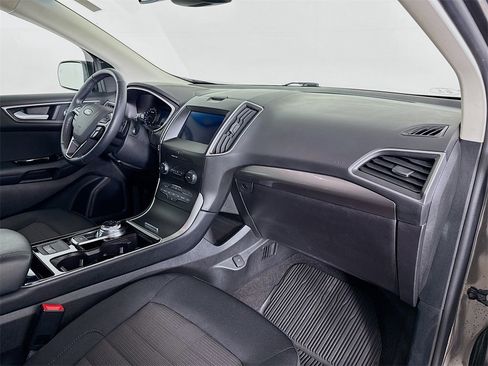 Used 2019 Ford Edge SEL image 27