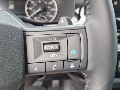 New 2026 Nissan Pathfinder SV w/ Cargo Package FWD image 32