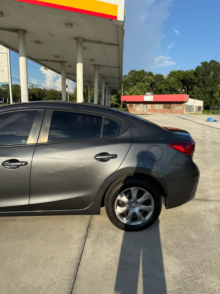 Used 2014 MAZDA MAZDA3 i SV FWD image 7