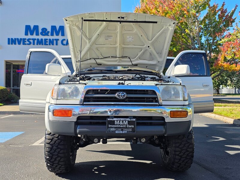 Used 1998 Toyota 4Runner Limited AWD/4WD image 29