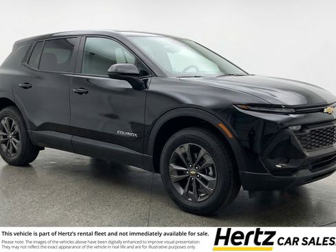 Used 2025 Chevrolet Equinox LT image 1