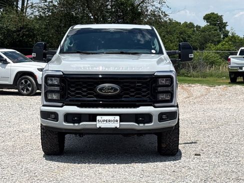 Used 2026 Ford F250 Lariat w/ Tremor Off-Road Package AWD/4WD image 2