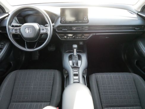 Certified 2023 Honda HR-V LX image 10