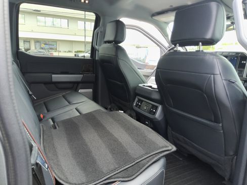 Used 2024 Ford F350 Lariat w/ Black Appearance Package image 22