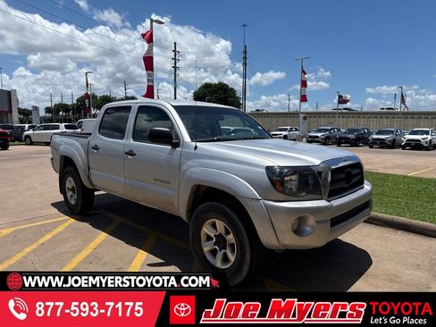 Used 2006 Toyota Tacoma PreRunner RWD image 1