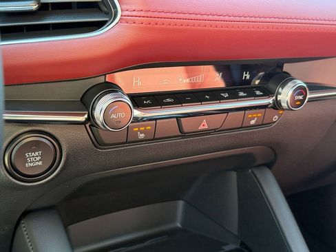 New 2026 MAZDA MAZDA3 2.5 S Hatchback w/ Premium Pkg image 25