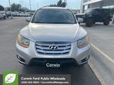 Used 2011 Hyundai Santa Fe SE image 2