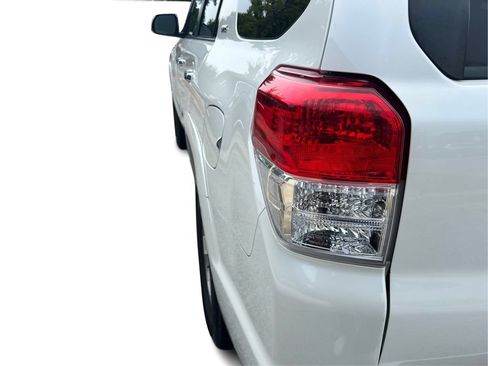 Used 2010 Toyota 4Runner SR5 w/ Convenience Pkg AWD/4WD image 33