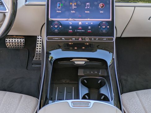 Used 2022 Mercedes-Benz S 500 4MATIC image 20