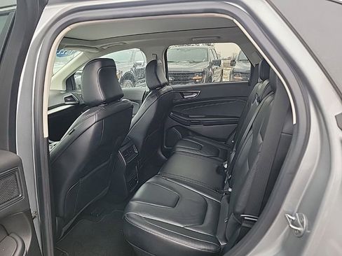 Used 2022 Ford Edge Titanium image 30