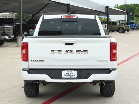 Used 2025 RAM 1500 Laramie w/ Sport Appearance Package AWD/4WD image 4