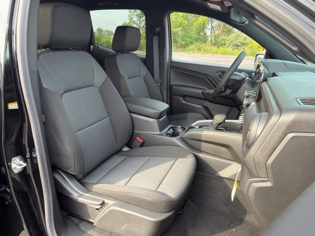 New 2026 Chevrolet Colorado W/T w/ WT Custom Package AWD/4WD image 29