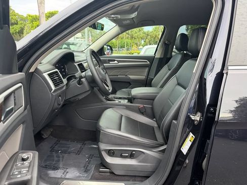 Used 2022 Volkswagen Atlas SE FWD image 11